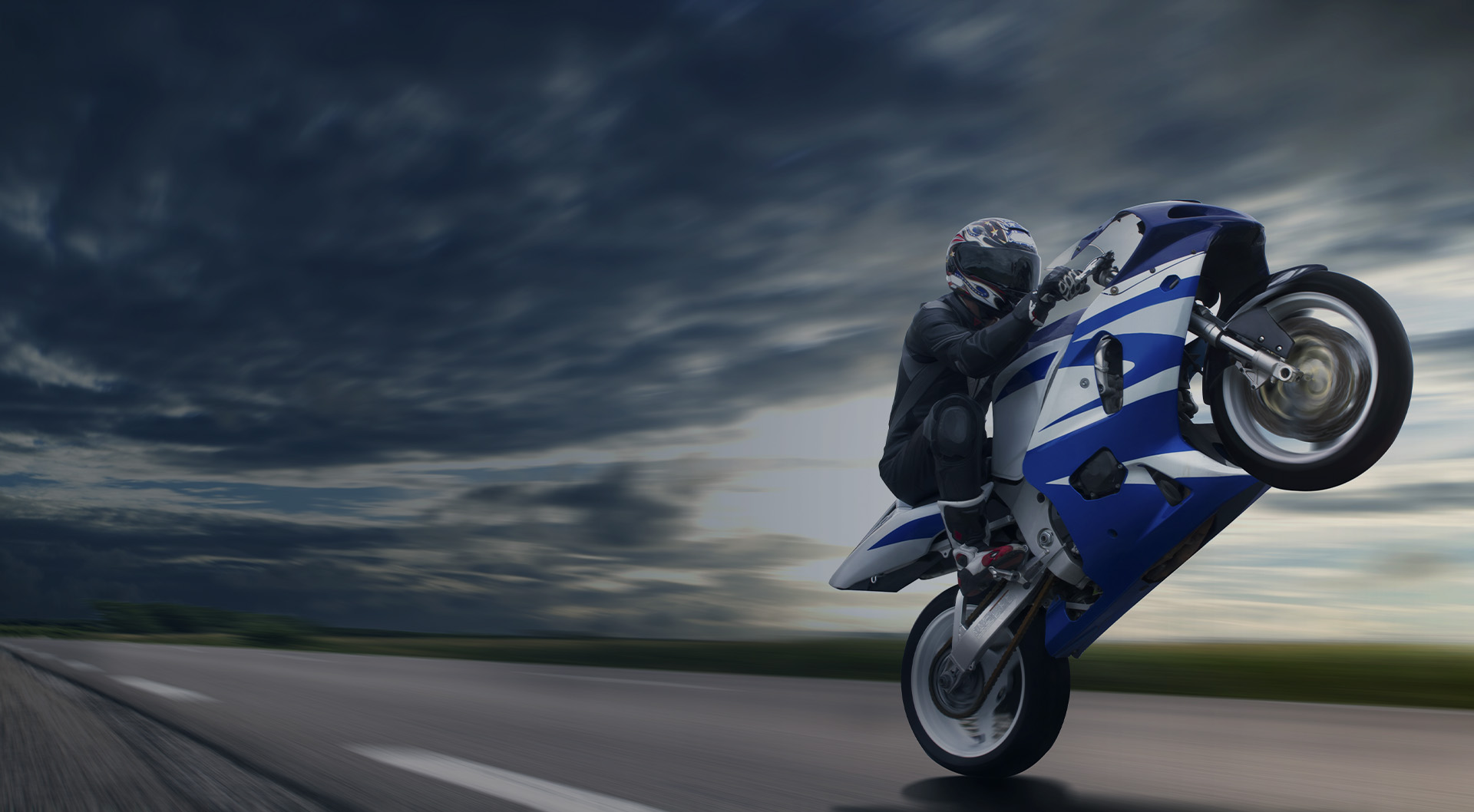 Sali sulla moto slider bg